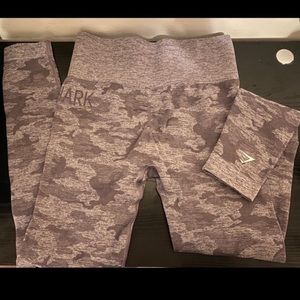 Gymshark Camo Leggings - Berry Red